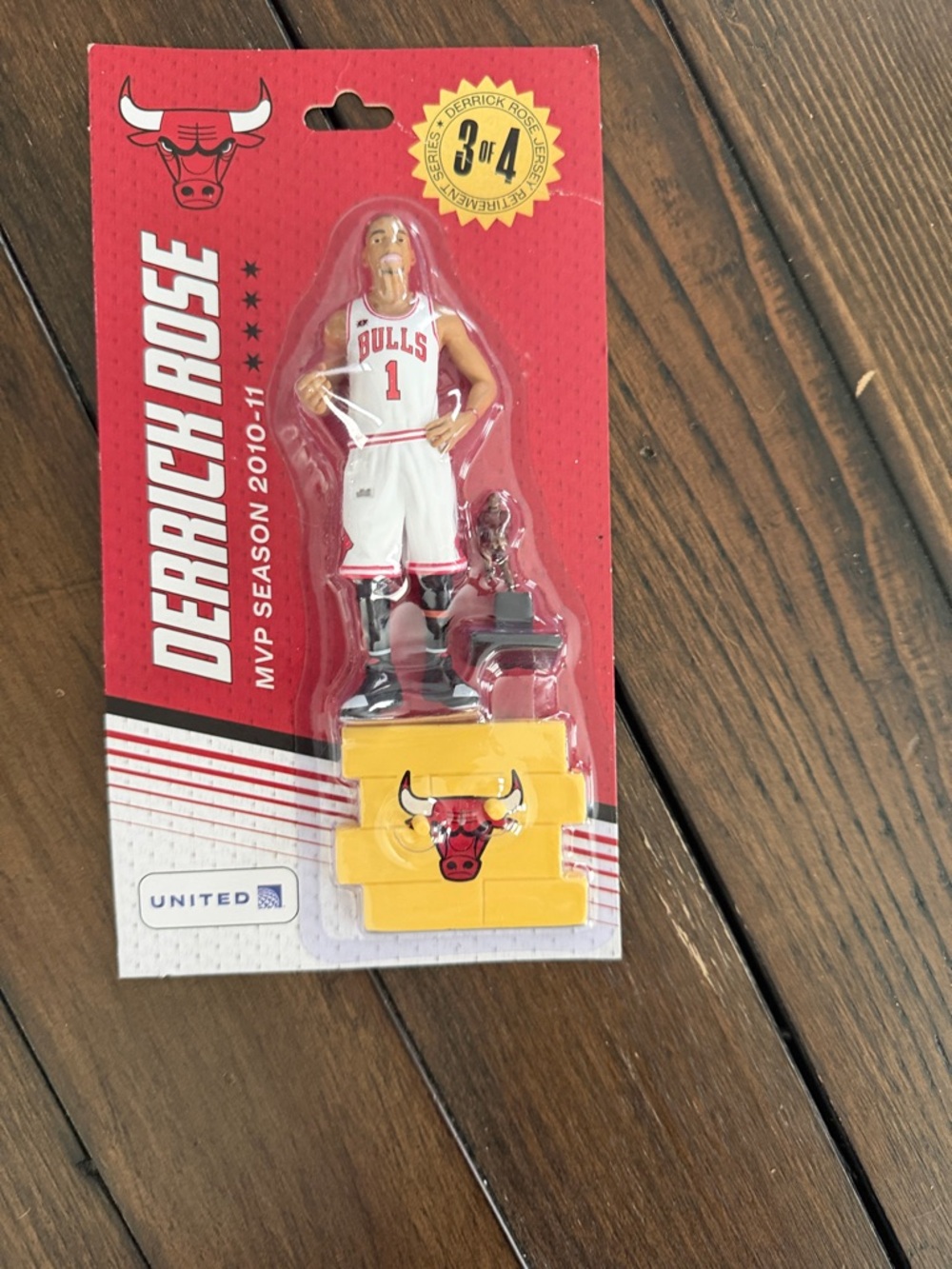 Chicago Bulls - Derrick Rose - MVP Figurine_3-of-4 Series_SGA 2025-26 NEW!